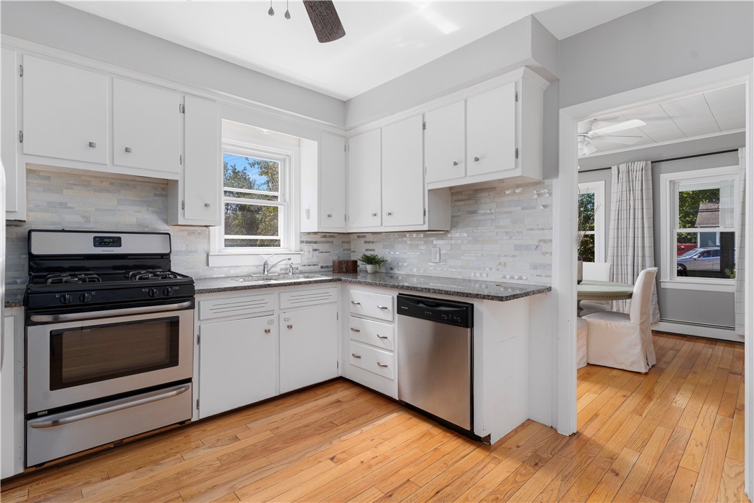 785 Main Avenue Warwick, RI 02886 - Photo 6 of 37