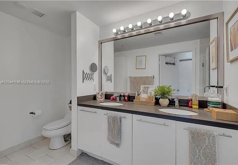 90 Southwest 3rd Street, Unit 3211 Miami, FL 33130 - Photo 18 of 27