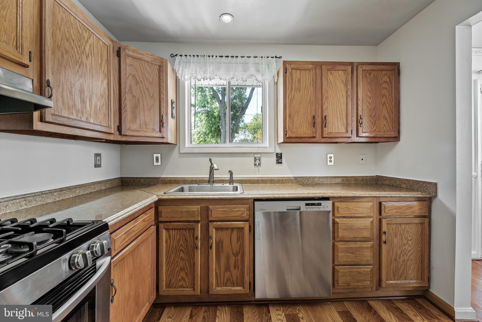 364 Walker Street Aberdeen, MD 21001 - Photo 8 of 29