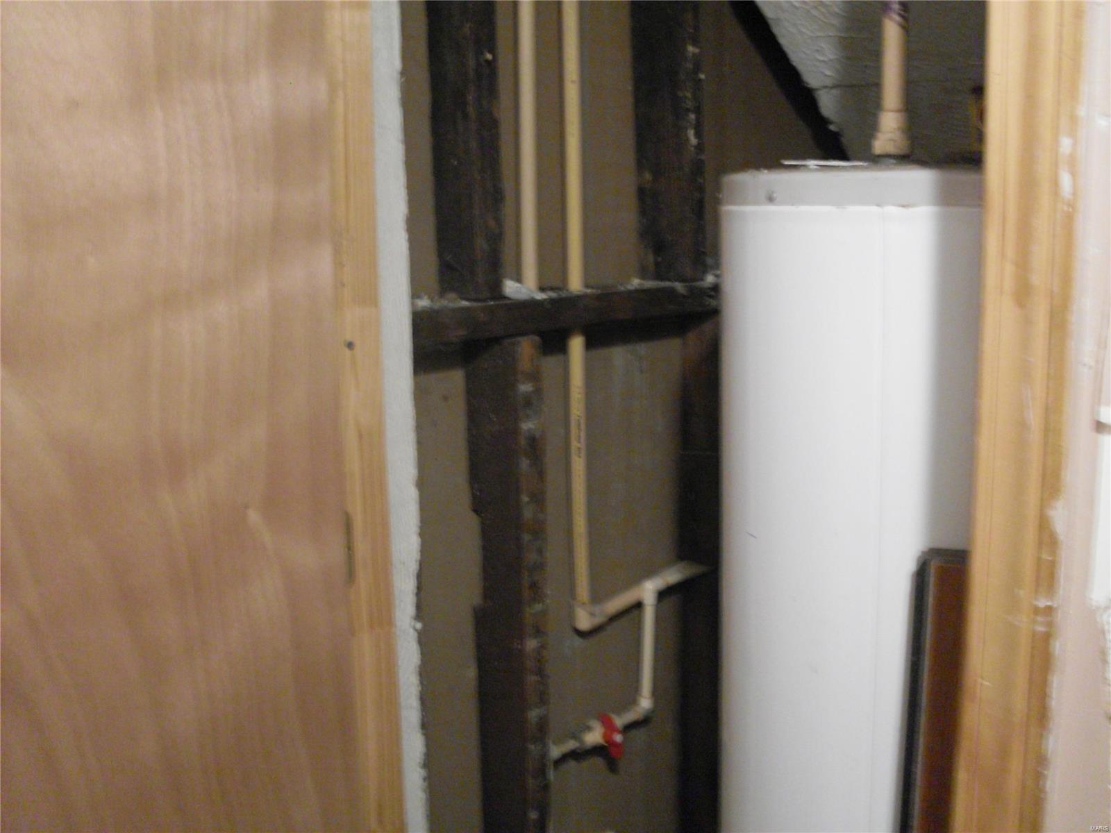 3237 Barrett Street St. Louis, MO 63107 - Photo 18 of 39