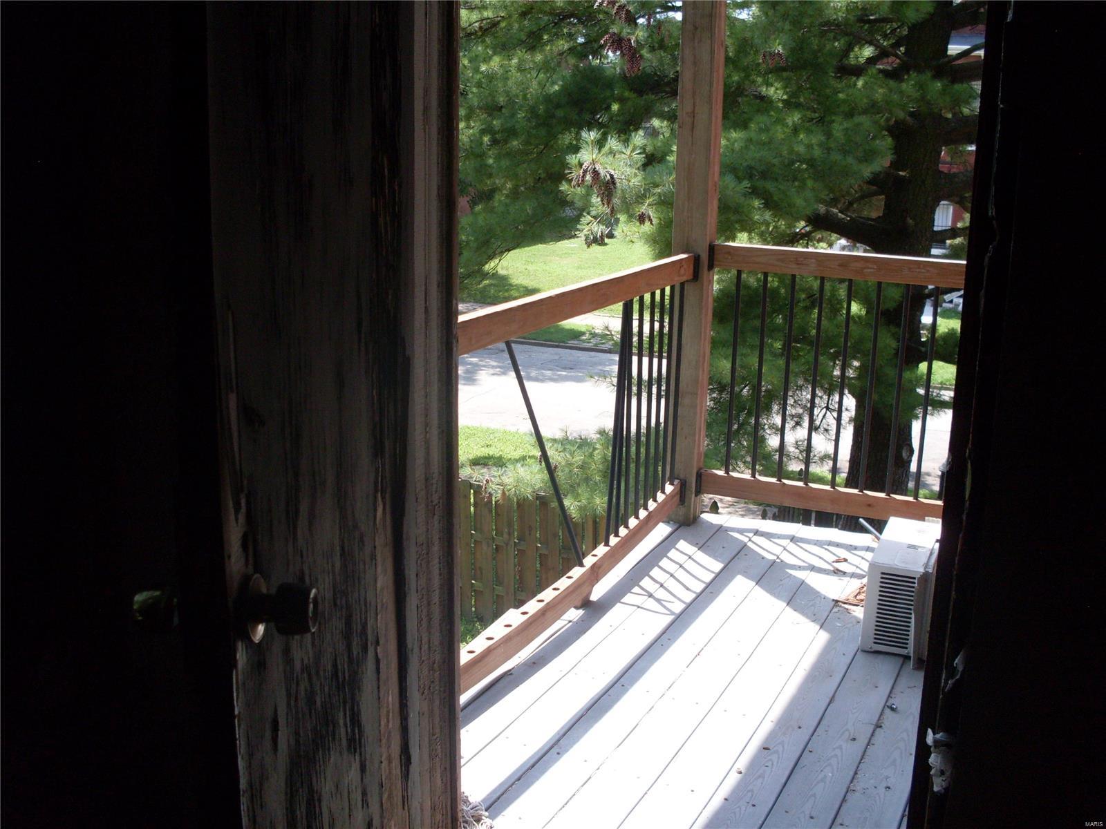 3237 Barrett Street St. Louis, MO 63107 - Photo 21 of 39