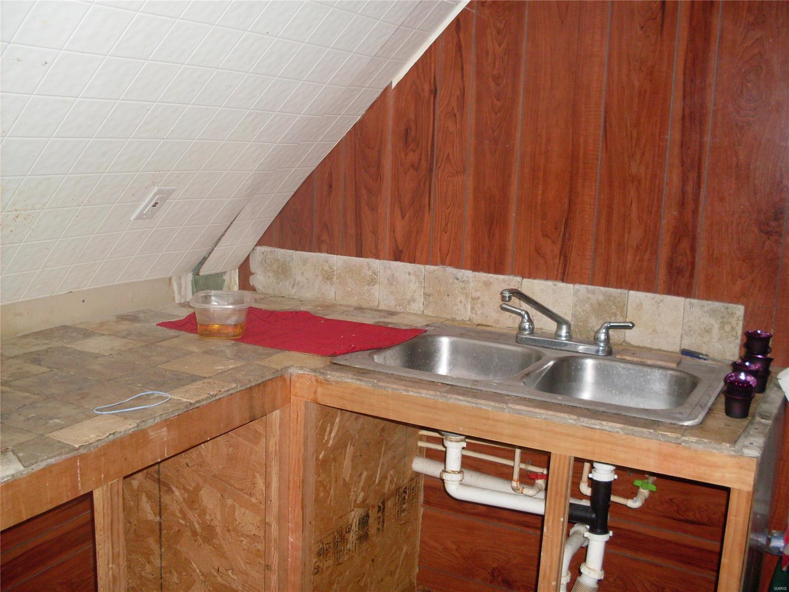 3237 Barrett Street St. Louis, MO 63107 - Photo 31 of 39