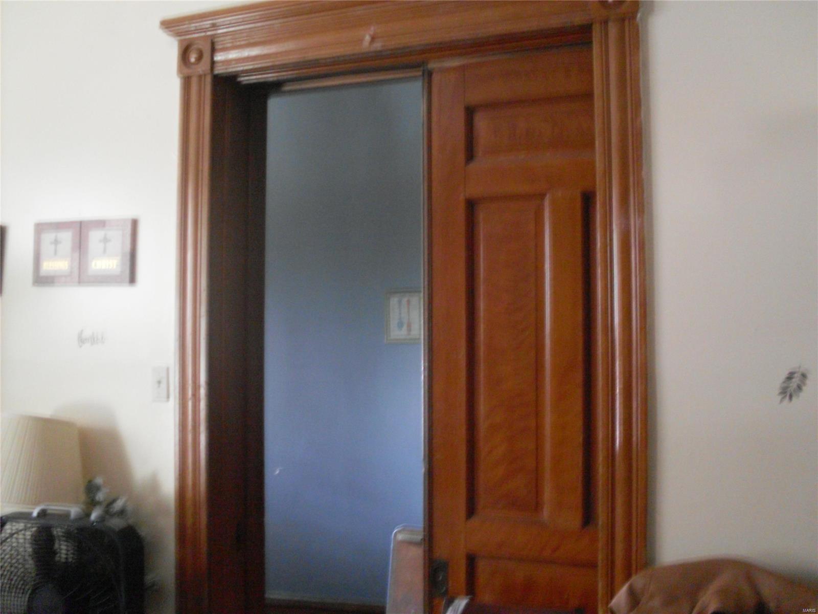 3237 Barrett Street St. Louis, MO 63107 - Photo 5 of 39