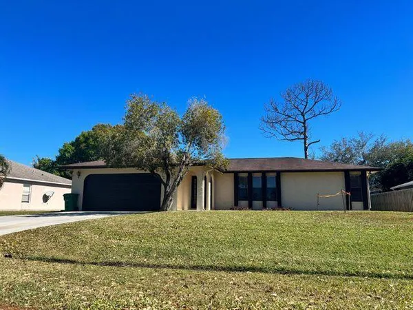 $2,300 | 1365 Southeast Bayharbor Street, Port St. Lucie, FL 34983