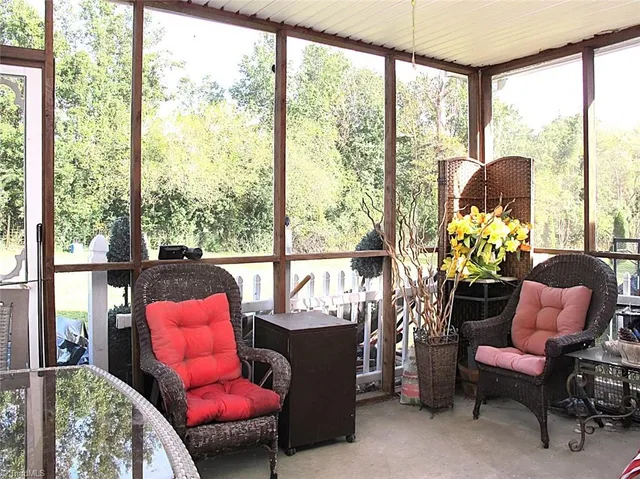 $260,000 | 229 Creeksedge Court, Winston-Salem, NC 27105