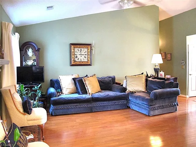 $260,000 | 229 Creeksedge Court, Winston-Salem, NC 27105