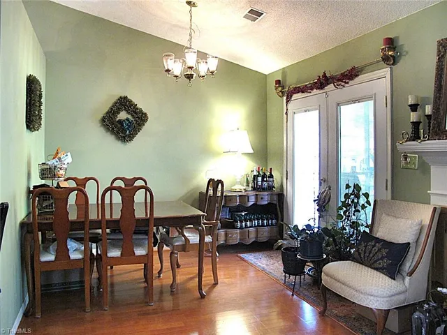 $260,000 | 229 Creeksedge Court, Winston-Salem, NC 27105