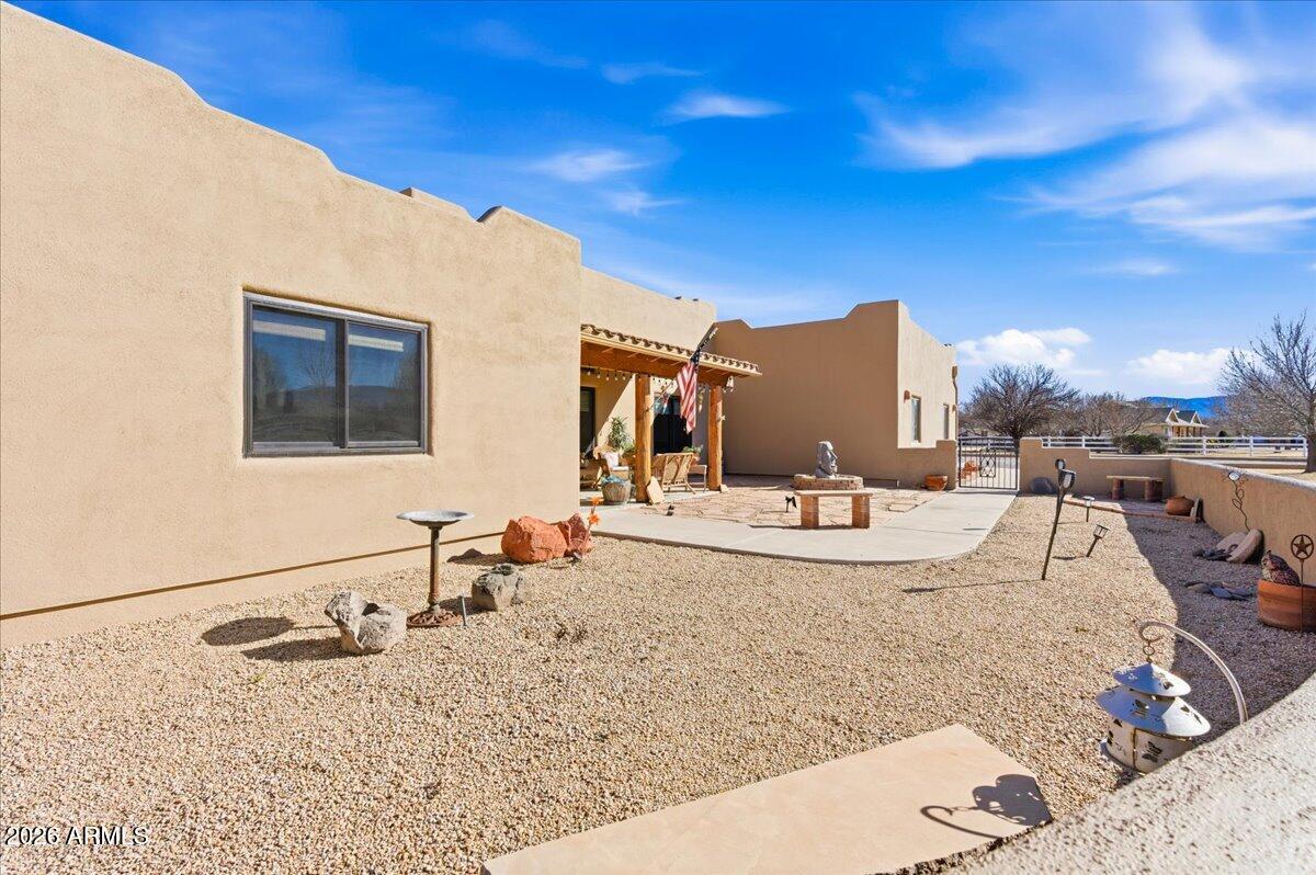 4605 Caughran Road Camp Verde, AZ 86322 - Photo 9 of 34 03-Front Courtyard