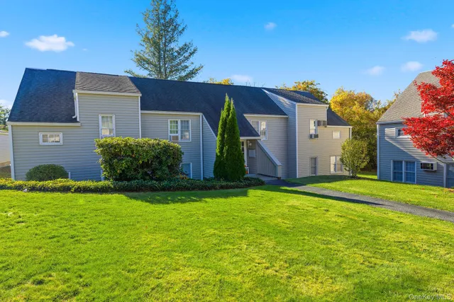 $310,000 | 602 Holly Stream Court, Brewster, NY 10509