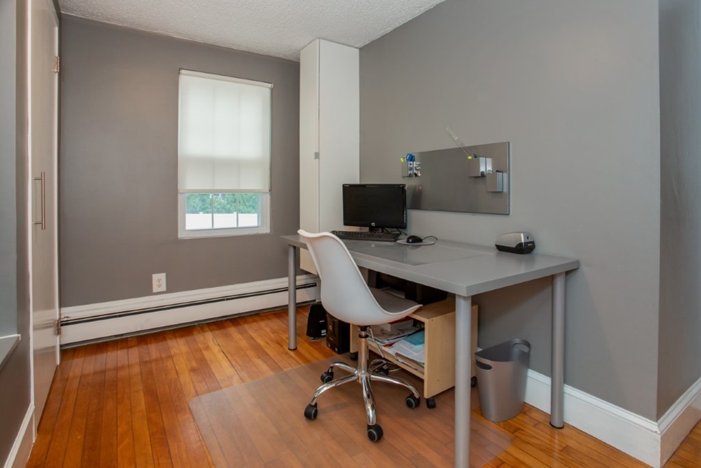 55 Springvale Road Reading, MA 01867 - Photo 11 of 30 Gallery Image 11