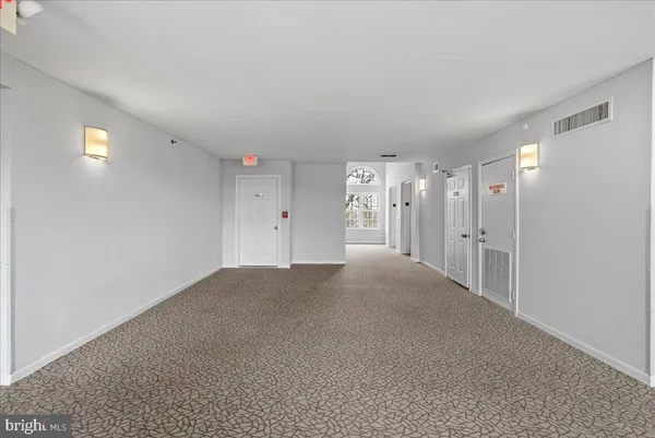 $2,150 | 3311 Wyndham Circle, Unit 4200, Alexandria, VA 22302