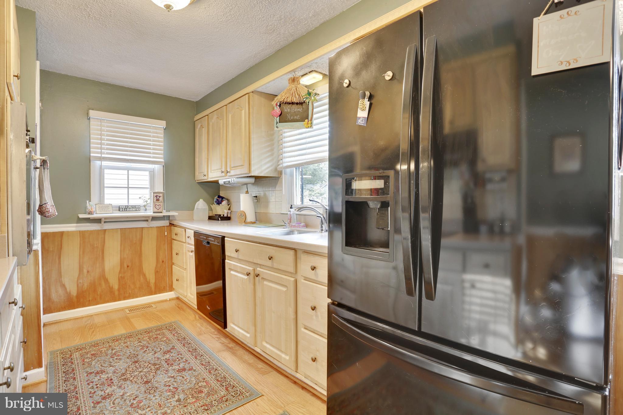 7916 Central Road Pasadena, MD 21122 - Photo 3 of 26 Kitchen