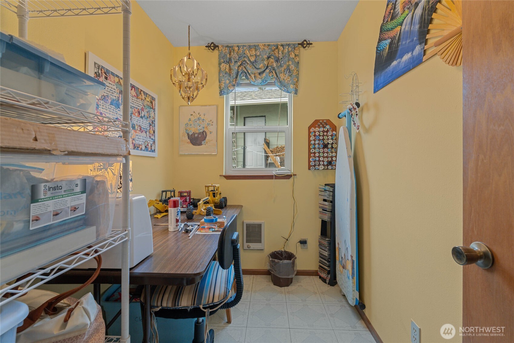 2548 Entiat Way Entiat, WA 98822 - Photo 16 of 40 a dining room with furniture and window