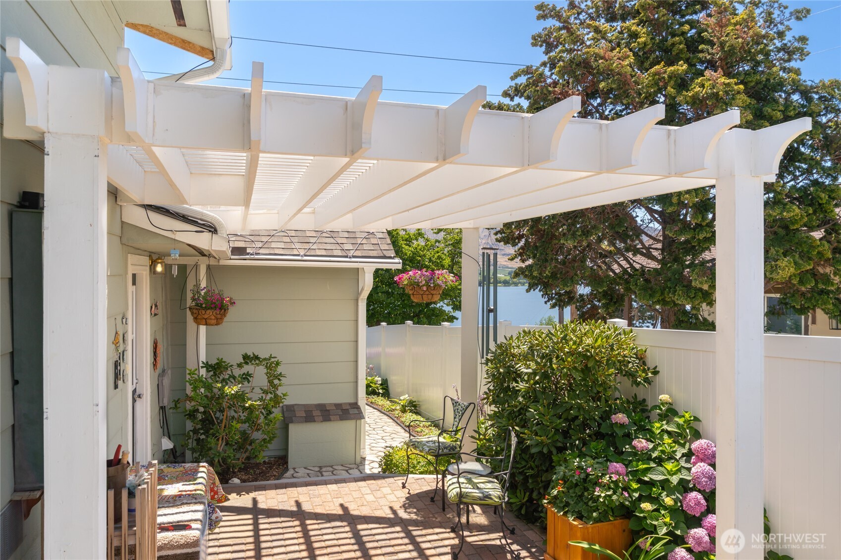 2548 Entiat Way Entiat, WA 98822 - Photo 27 of 40 a view of a outdoor space