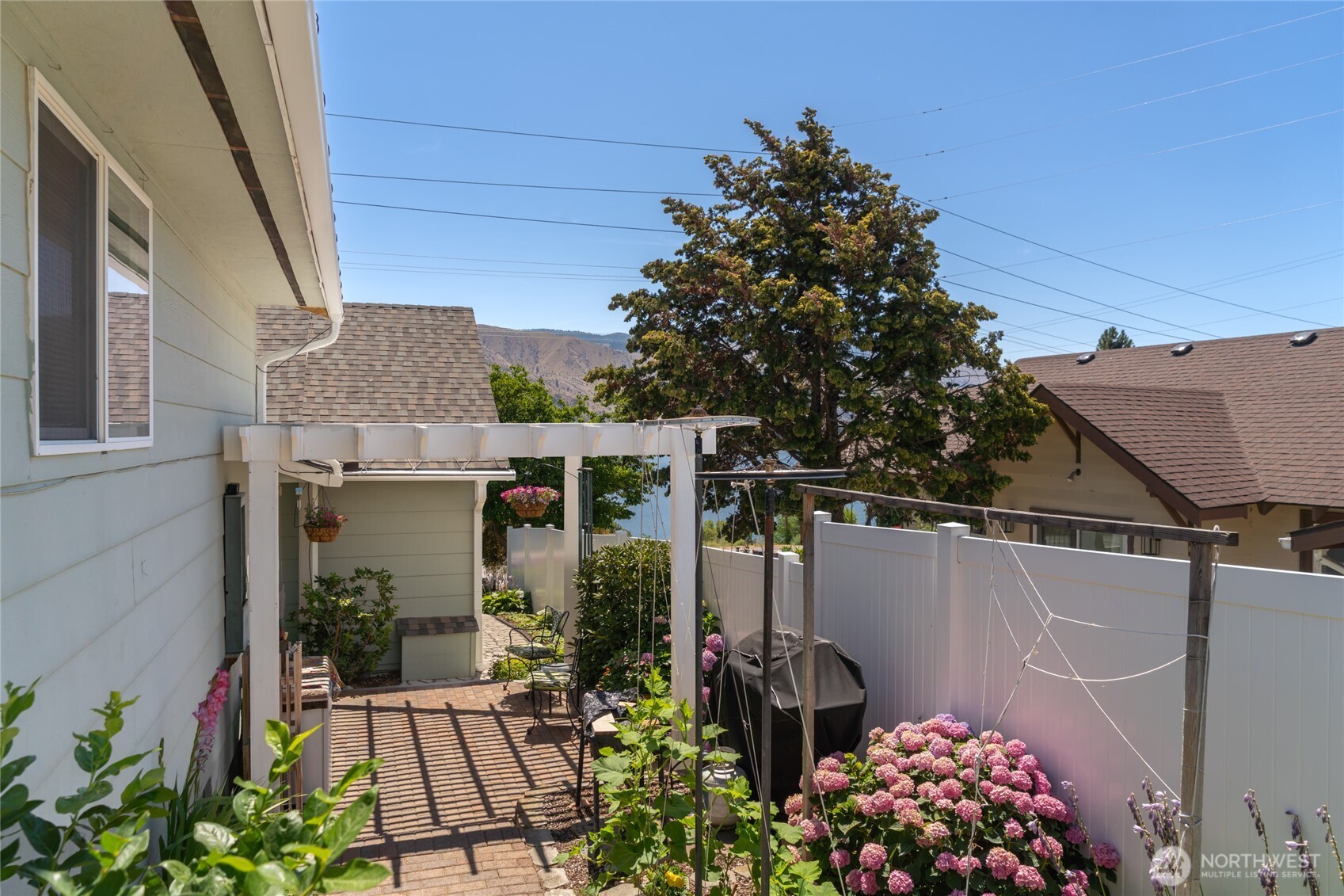 2548 Entiat Way Entiat, WA 98822 - Photo 32 of 40 a view of a garden