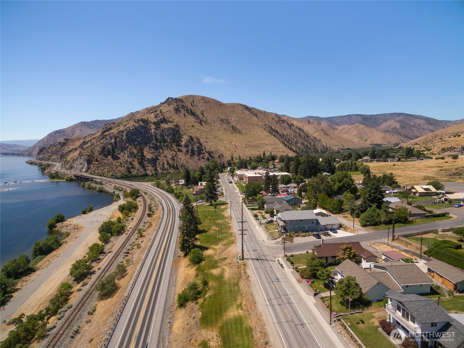 2548 Entiat Way Entiat, WA 98822 - Photo 40 of 40 a view of a city