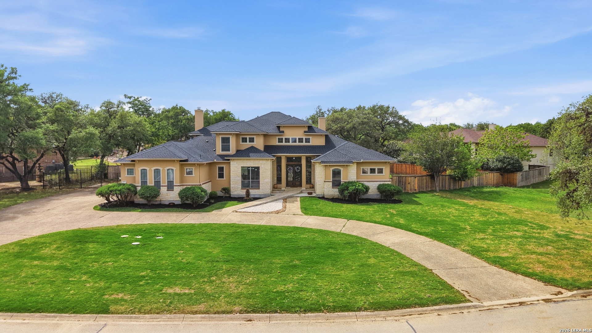 8919 Comanche Pth Garden Ridge, TX 78266 - Photo 2 of 46