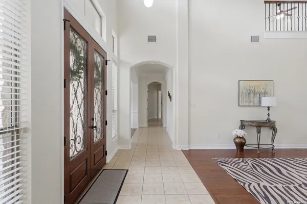 $759,000 | 8919 Comanche Pth, Garden Ridge, TX 78266