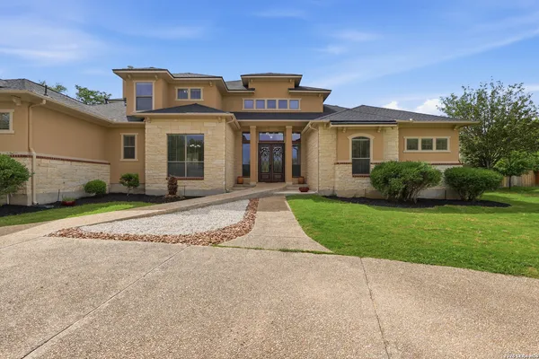 $759,000 | 8919 Comanche Pth, Garden Ridge, TX 78266