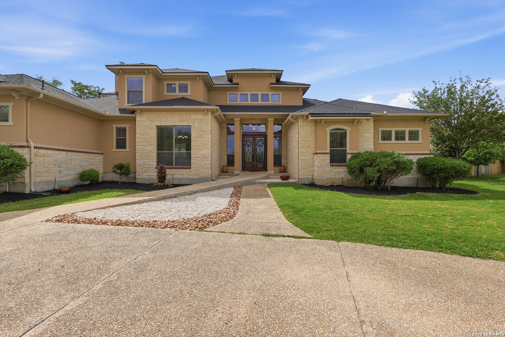 8919 Comanche Pth Garden Ridge, TX 78266 - Photo 3 of 46