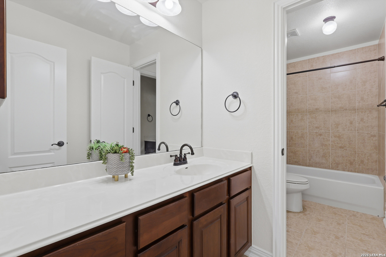 8919 Comanche Pth Garden Ridge, TX 78266 - Photo 37 of 46