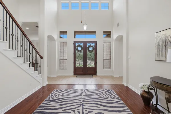 $759,000 | 8919 Comanche Pth, Garden Ridge, TX 78266