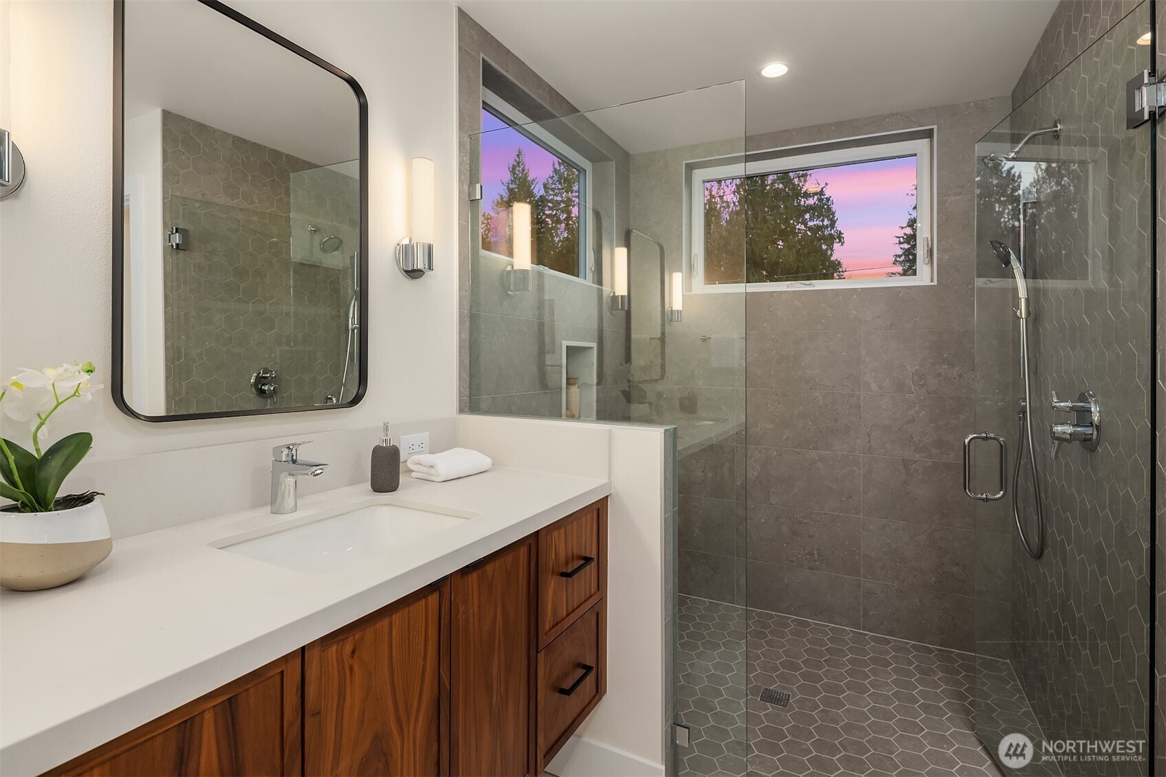 3814 Northeast 89th Street Seattle, WA 98115 - Photo 25 of 39