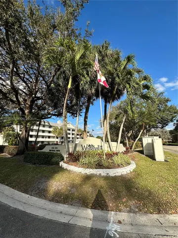 $2,550 | 1715 Whitehall Drive, Unit 201, Davie, FL 33324