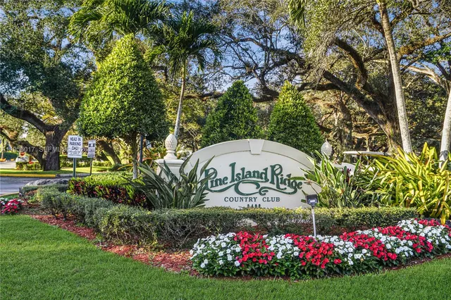 $2,550 | 1715 Whitehall Drive, Unit 201, Davie, FL 33324