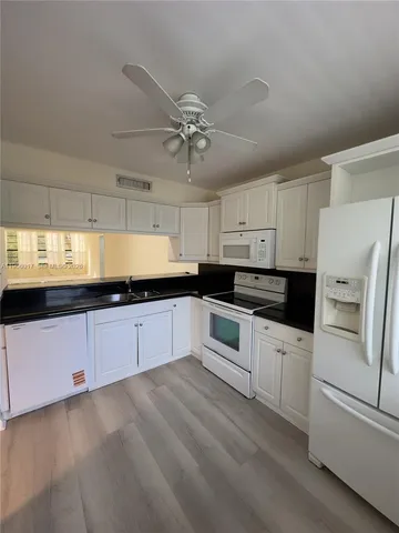 $2,550 | 1715 Whitehall Drive, Unit 201, Davie, FL 33324