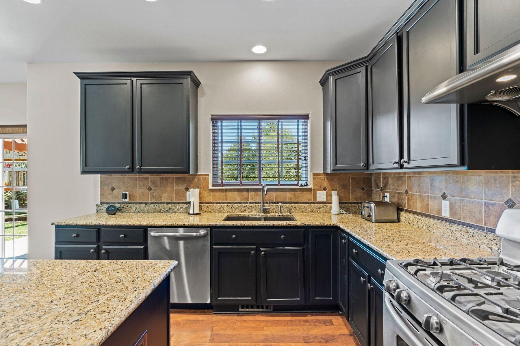 1866 River Lakes Road South Oconomowoc, WI 53066 - Photo 12 of 41 Kitchen