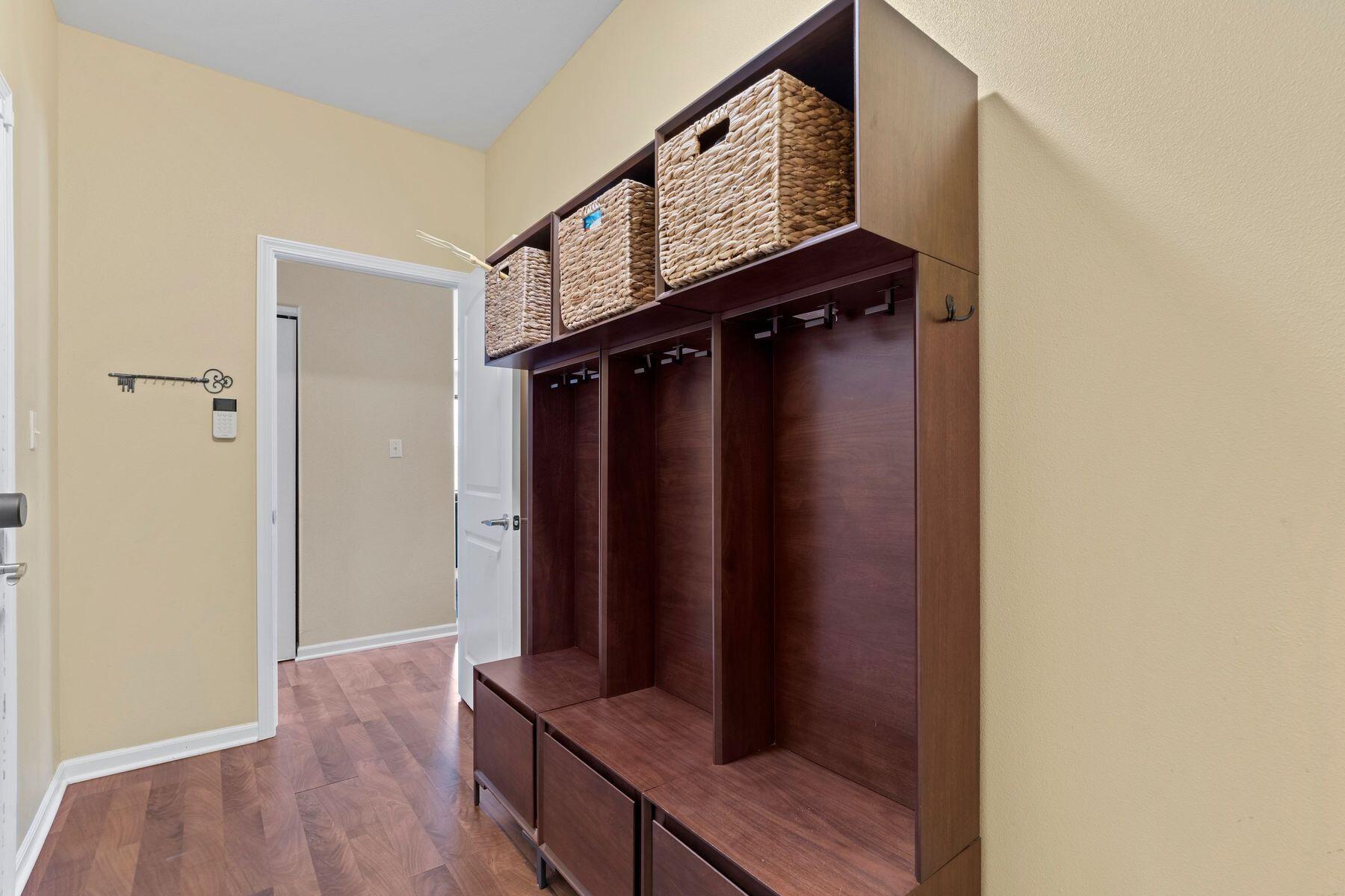 1866 River Lakes Road South Oconomowoc, WI 53066 - Photo 13 of 41 Mudroom