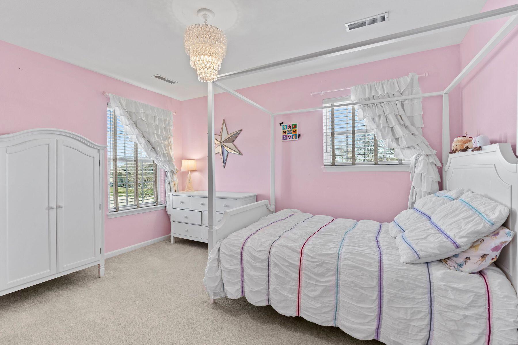 1866 River Lakes Road South Oconomowoc, WI 53066 - Photo 23 of 41 Bedroom 3