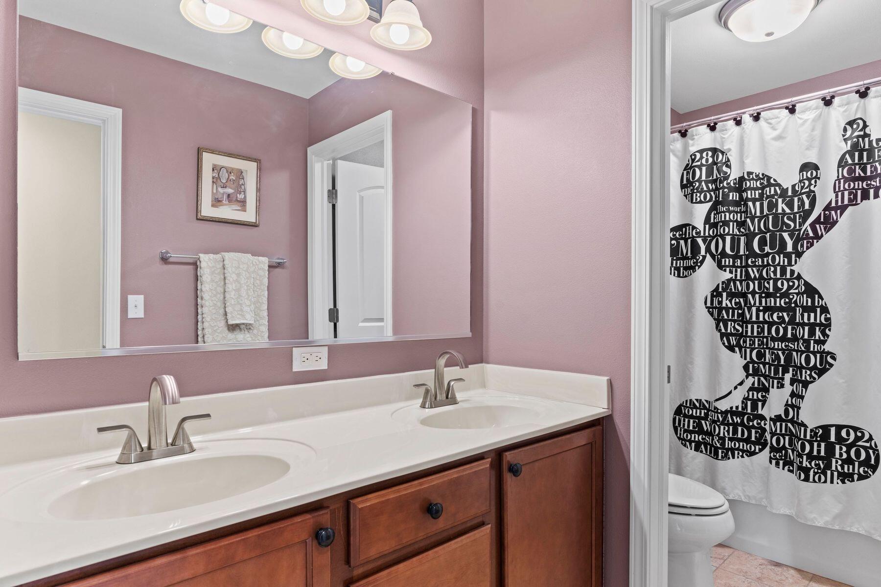 1866 River Lakes Road South Oconomowoc, WI 53066 - Photo 27 of 41 Full Bath Upstairs