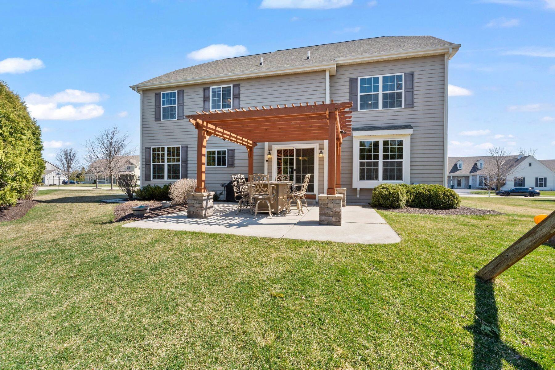 1866 River Lakes Road South Oconomowoc, WI 53066 - Photo 36 of 41 Great Outdoor Living