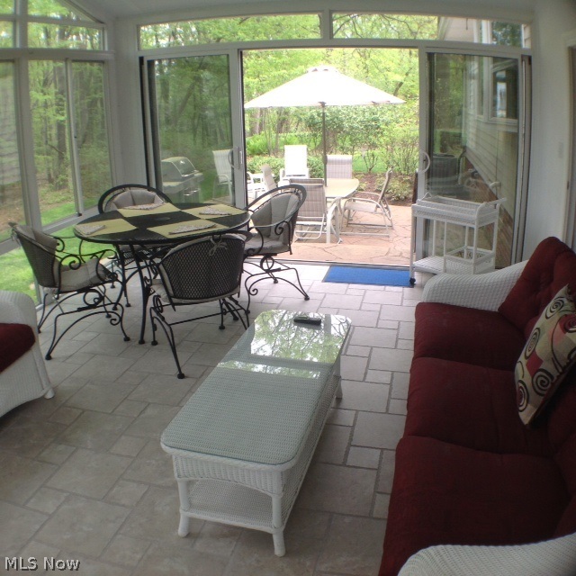 1088 Dorsh Road Cleveland, OH 44121 - Photo 10 of 24 Gallery Image 10