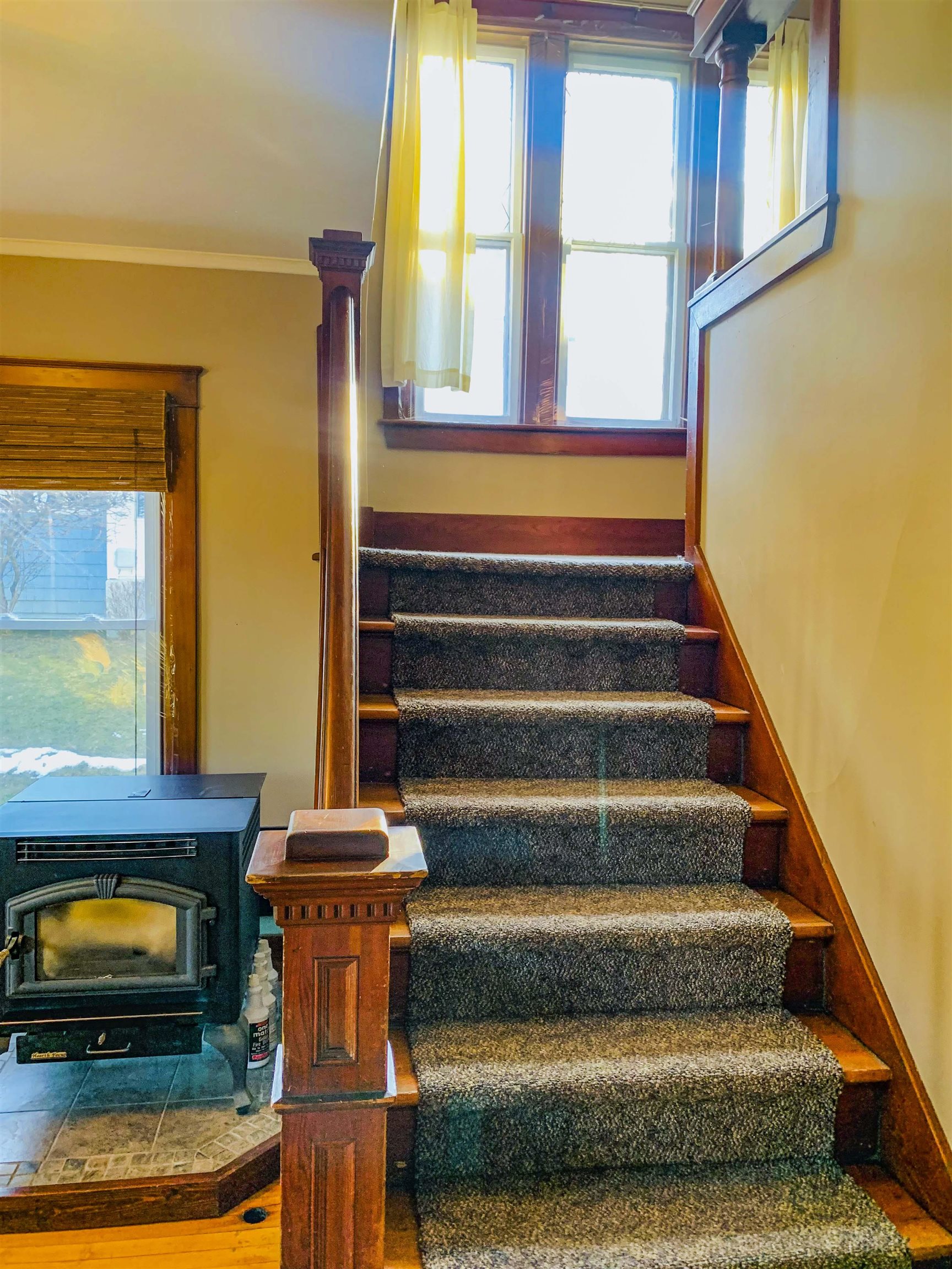 12 Roberts Avenue Rutland, VT 05701 - Photo 6 of 38 Gallery Image 6