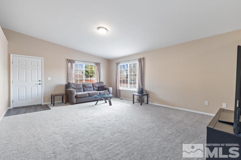 17704 Georgetown Drive Reno, NV 89508 - Photo 4 of 26 Photo 4