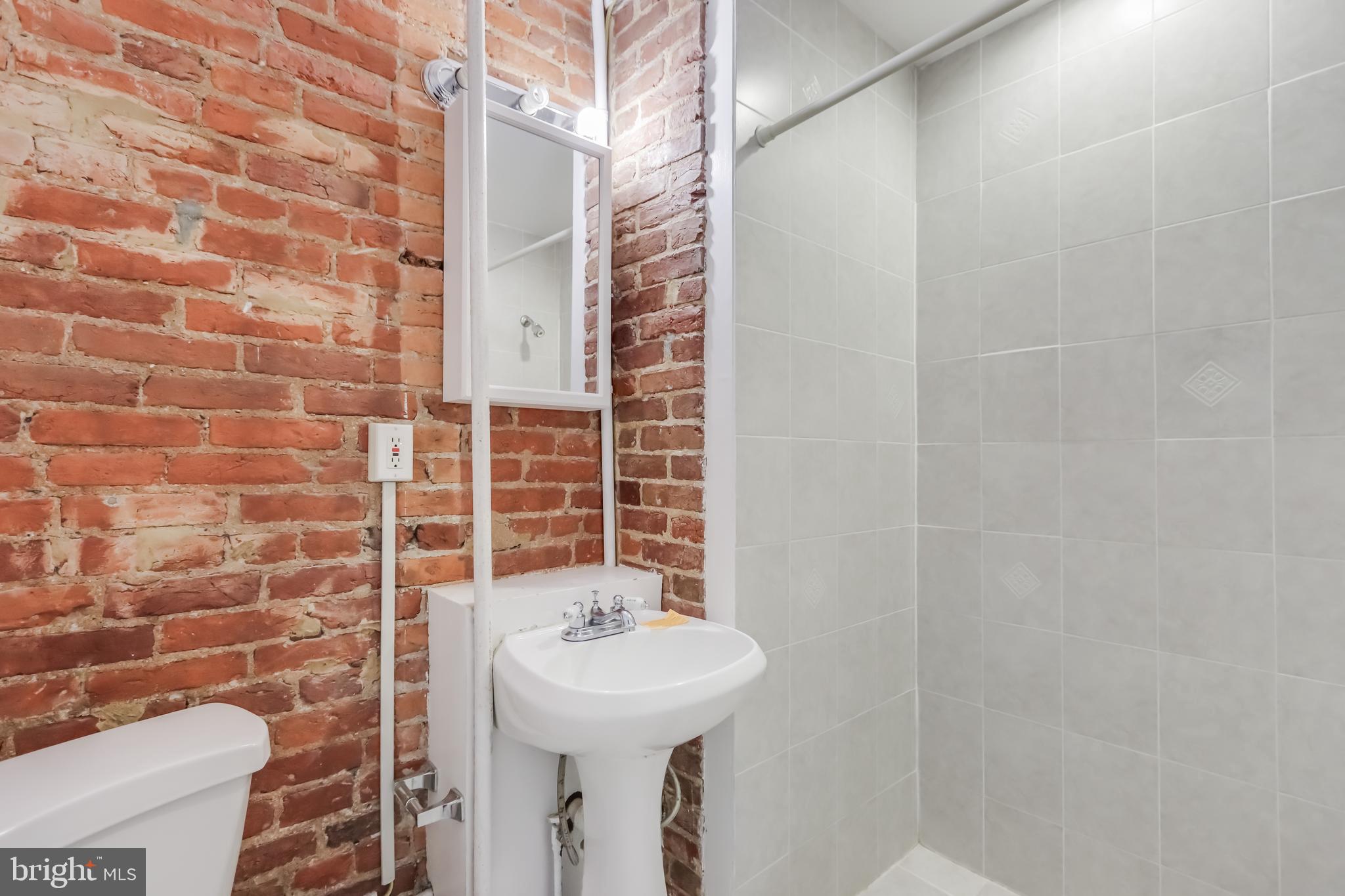 1312 19th Street Northwest Washington, DC 20036 - Photo 18 of 26