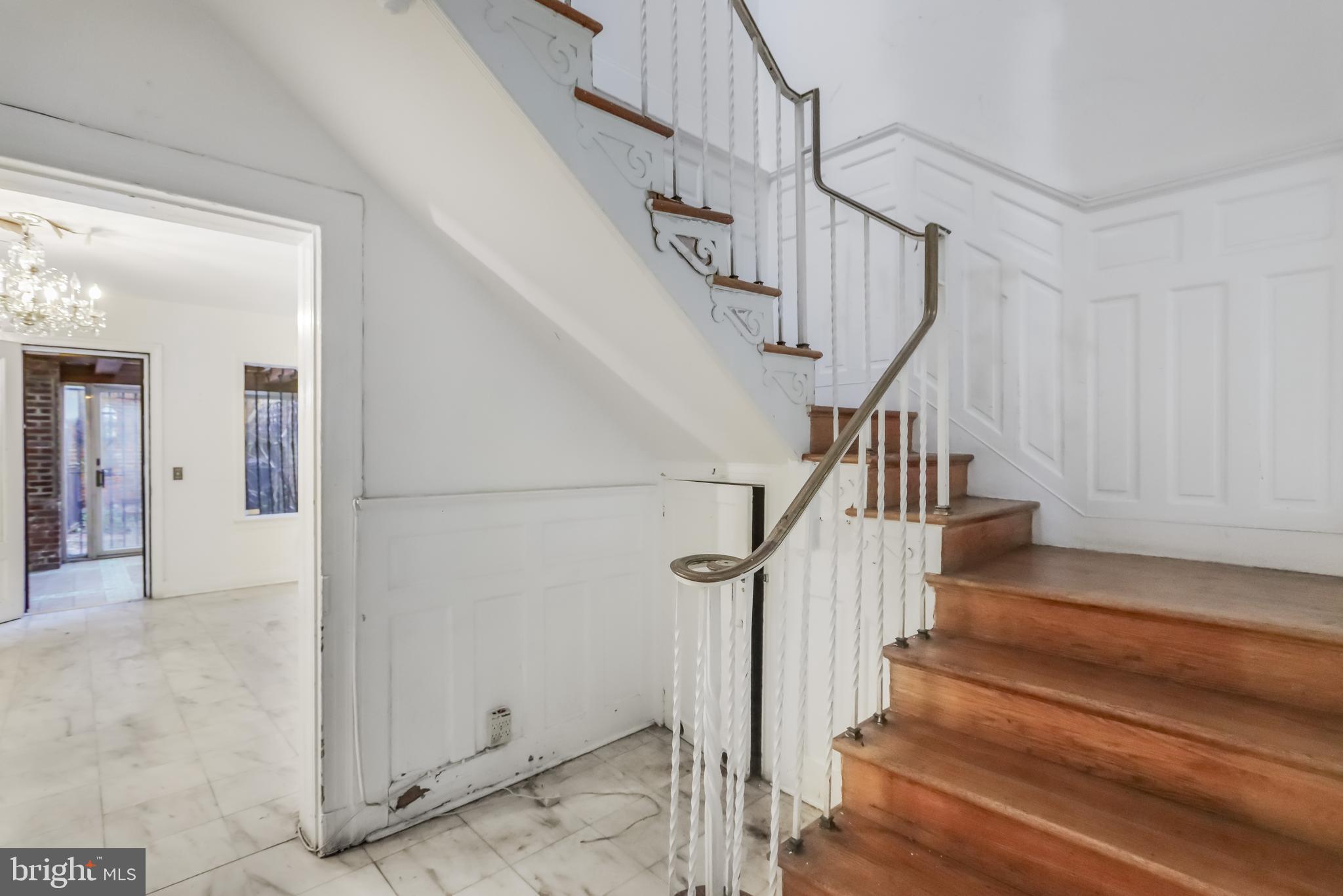 1312 19th Street Northwest Washington, DC 20036 - Photo 4 of 26