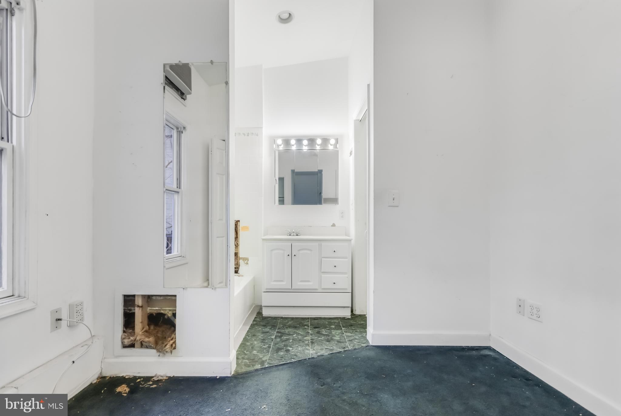 1312 19th Street Northwest Washington, DC 20036 - Photo 10 of 26