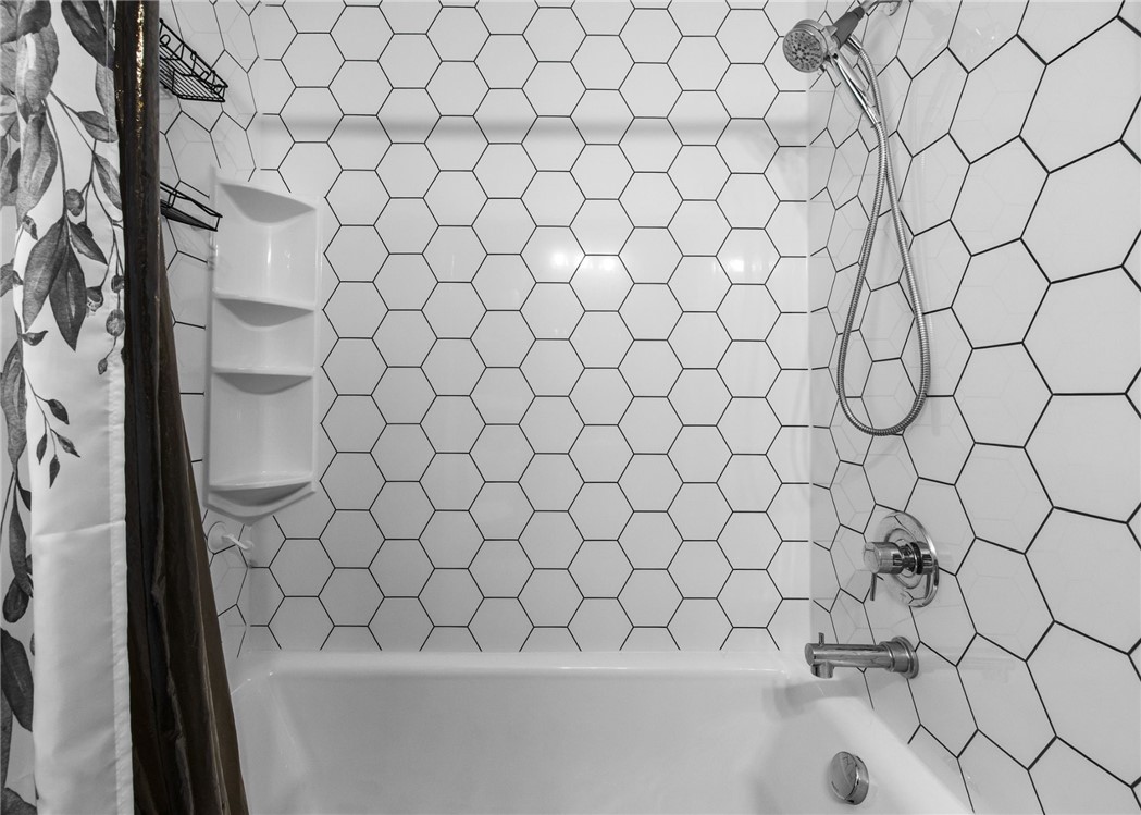 151 Harwick Road Irondequoit, NY 14609 - Photo 17 of 45