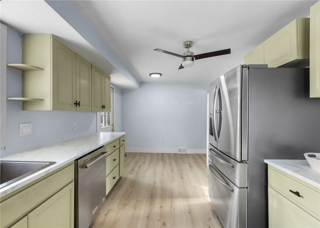 151 Harwick Road Irondequoit, NY 14609 - Photo 10 of 45