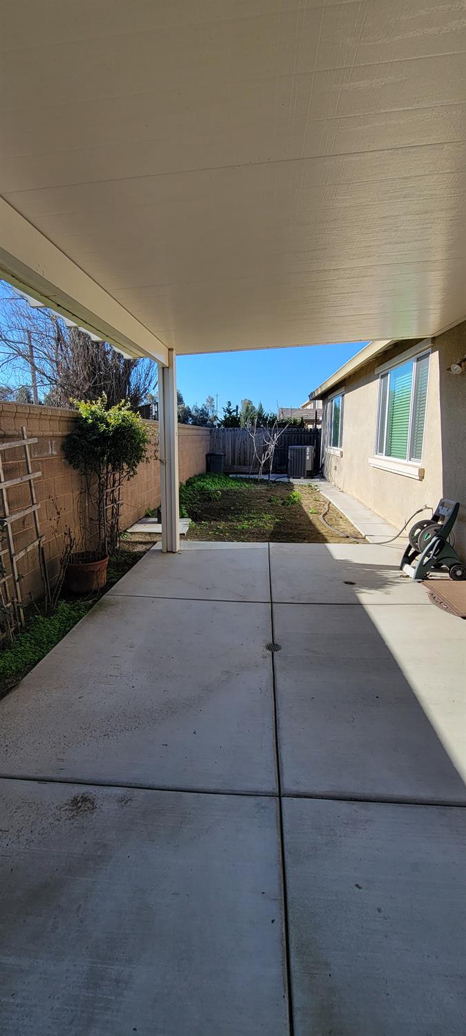 1052 Lavender Street Manteca, CA 95337 - Photo 29 of 29 backyard