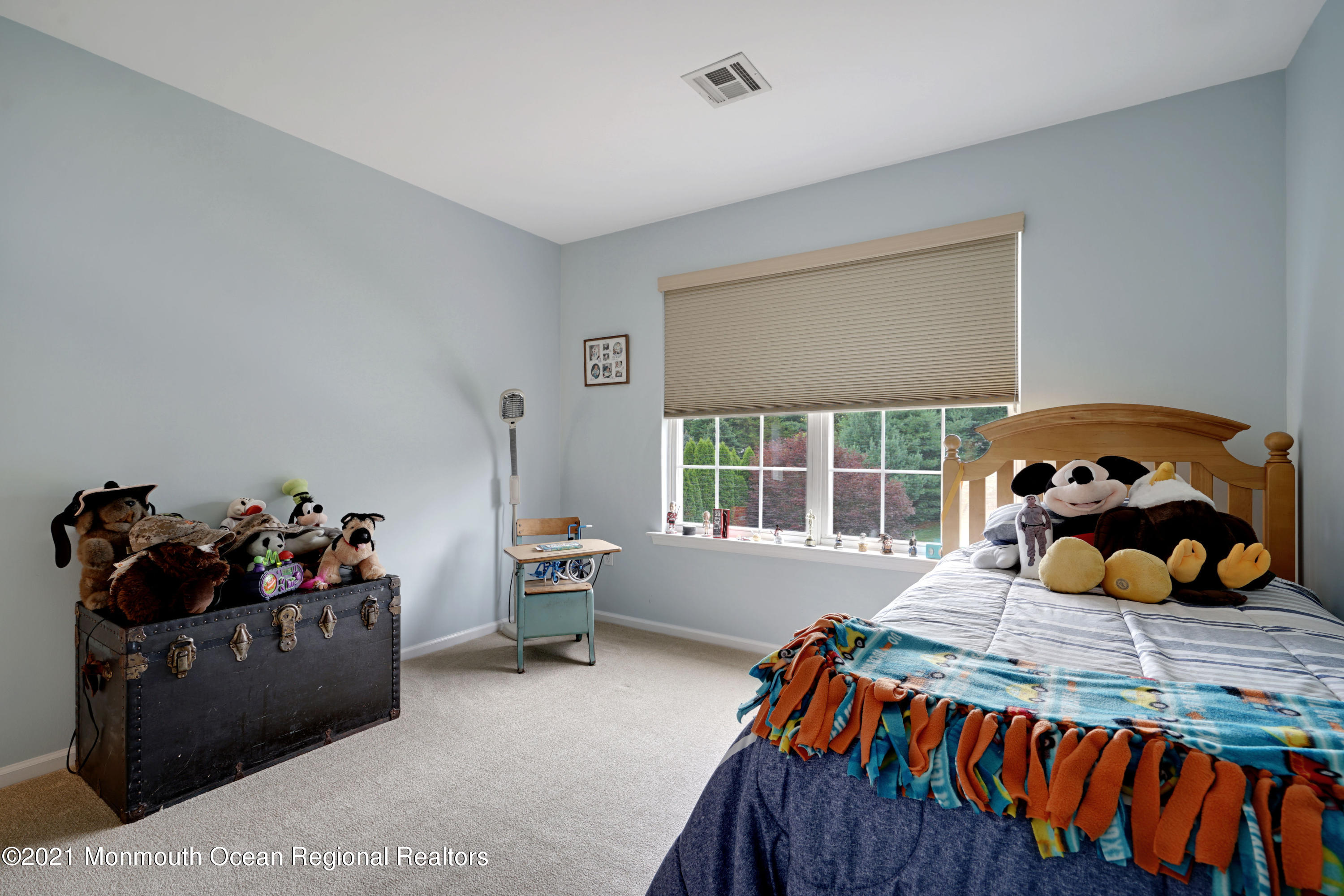 321 Meadowood Road Jackson, NJ 08527 - Photo 19 of 28 Bedroom 4