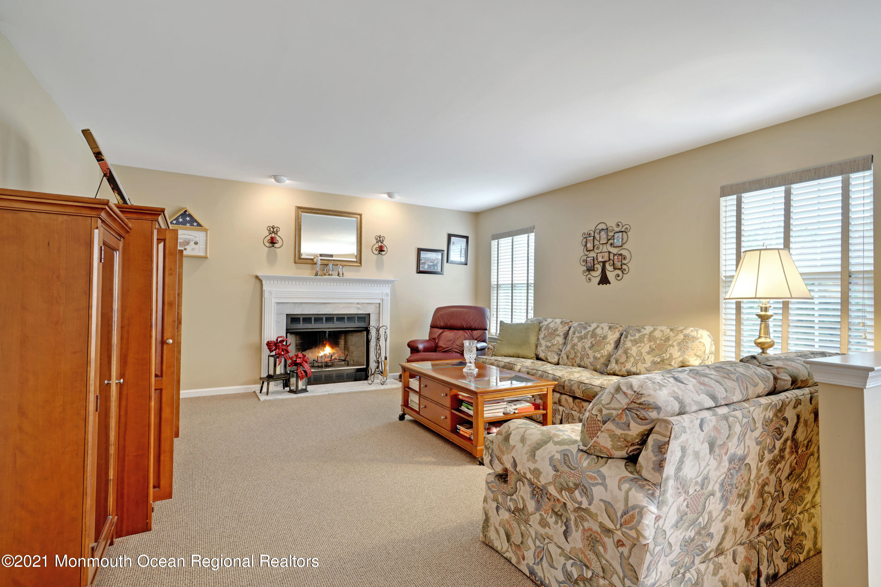 321 Meadowood Road Jackson, NJ 08527 - Photo 7 of 28 Family Room