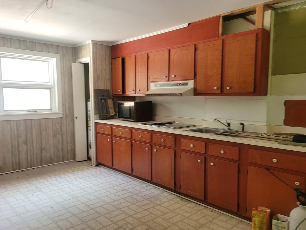 5407 U.S. Rte 1 Wadley, GA 30477 - Photo 10 of 10 basement kitchenette