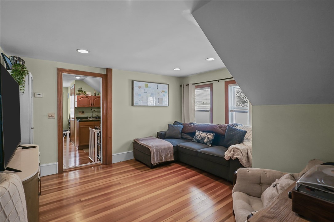 82 Lucille Street Providence, RI 02908 - Photo 39 of 50