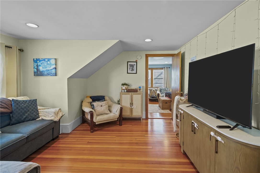 82 Lucille Street Providence, RI 02908 - Photo 41 of 50