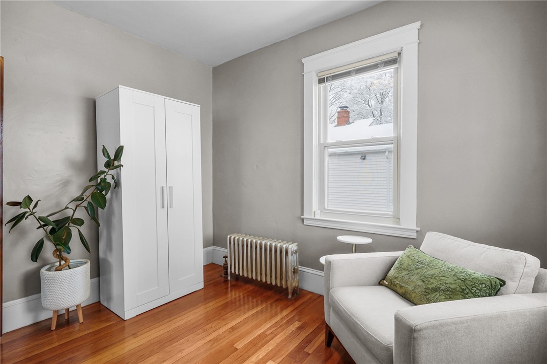 82 Lucille Street Providence, RI 02908 - Photo 5 of 50